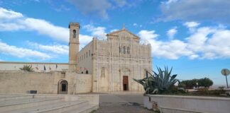 Piergiovanni annuncia l’imminente fine dei lavori nella piazza davanti alla Basilica Madonna dei Martiri