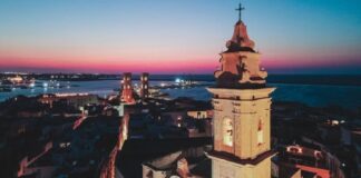 Duomo, San Pietro e Immacolata: torri campanarie illuminate