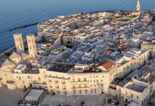 L’AMEB consegna a Molfetta le borse di studio agli alunni meritevoli di terza media