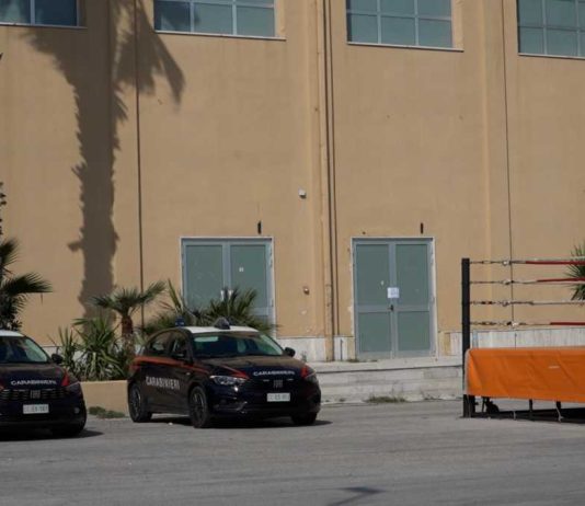Blitz all’alba dei carabinieri: sotto sequestro il PalaPanunzio